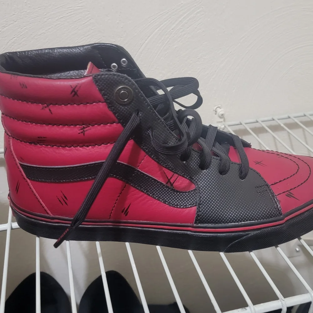 Vans Red High-Top Sneakers - Picture 2 of 9